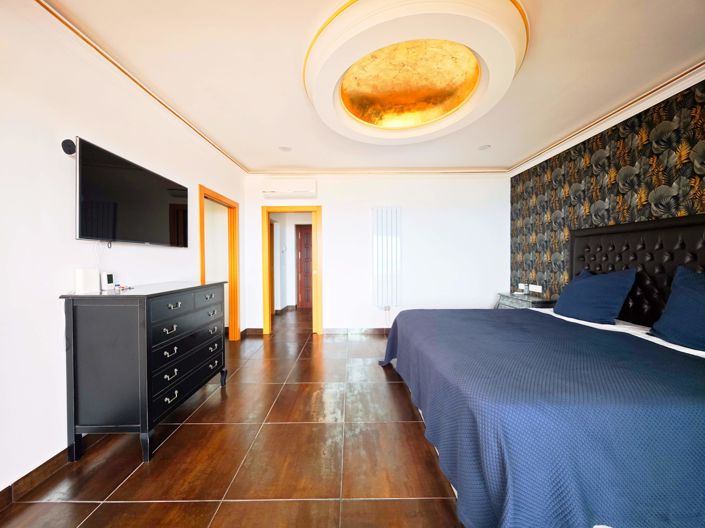 Image No.4-5 Bed Villa for sale