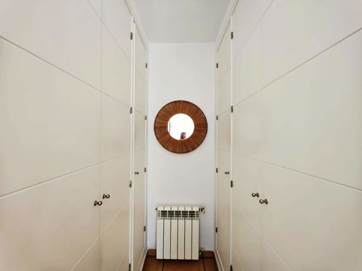 Image No.21-4 Bed Semi-Detached for sale