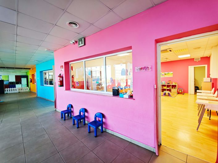 Image No.14-6 Bed Commercial for sale