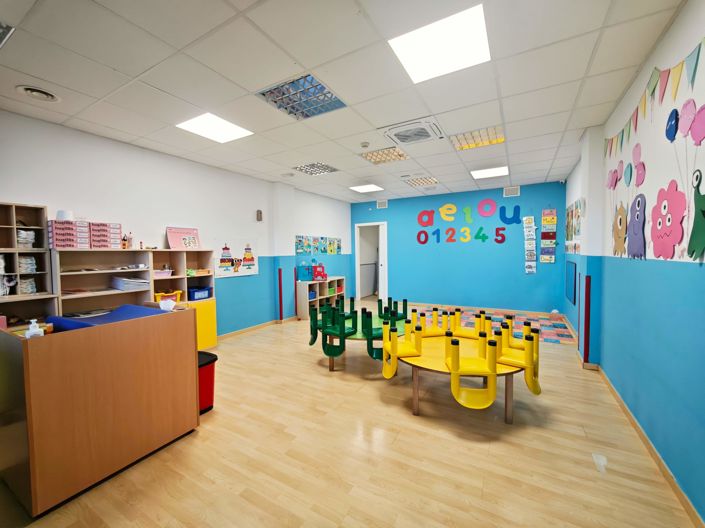 Image No.20-6 Bed Commercial for sale