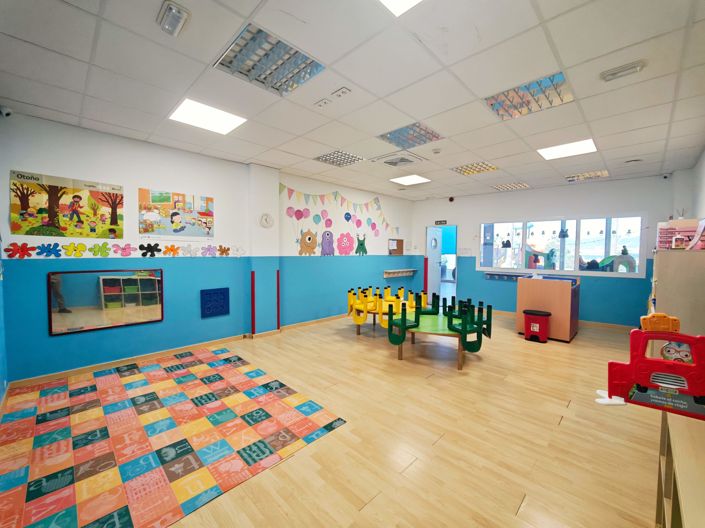 Image No.21-6 Bed Commercial for sale