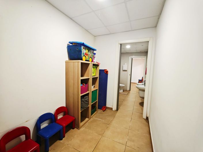 Image No.22-6 Bed Commercial for sale
