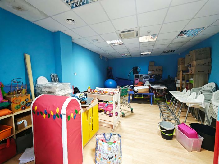 Image No.38-6 Bed Commercial for sale
