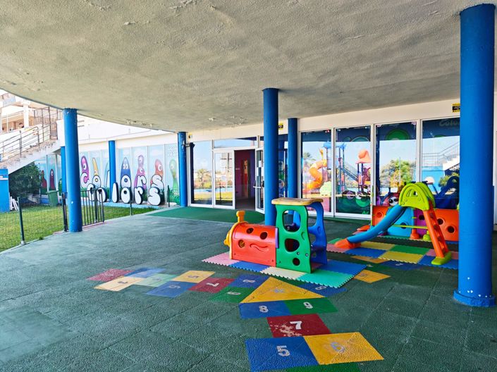 Image No.48-6 Bed Commercial for sale