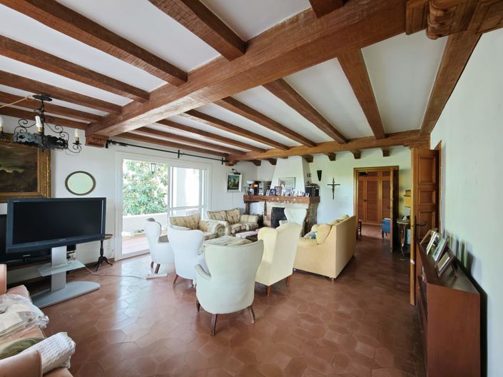 Image No.25-8 Bed Villa for sale