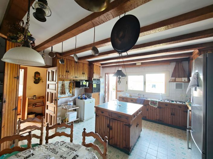 Image No.26-8 Bed Villa for sale