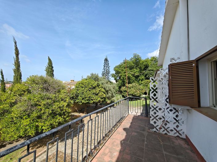 Image No.30-8 Bed Villa for sale