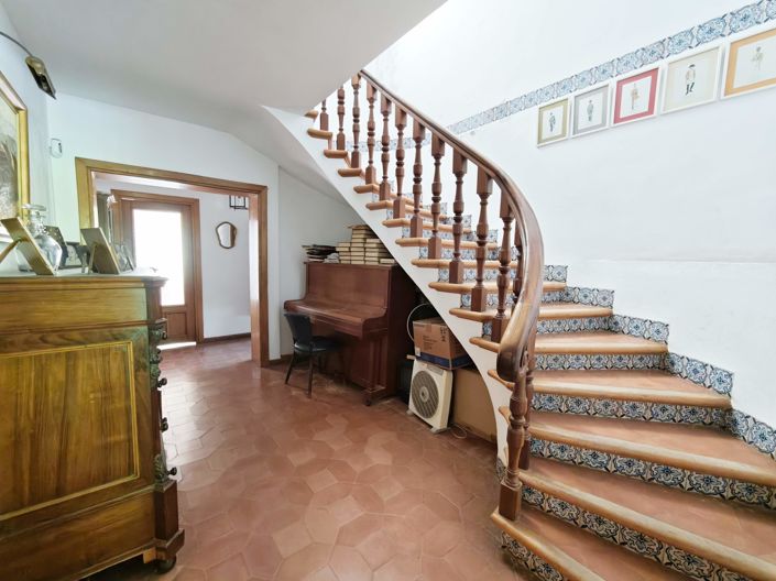 Image No.31-8 Bed Villa for sale