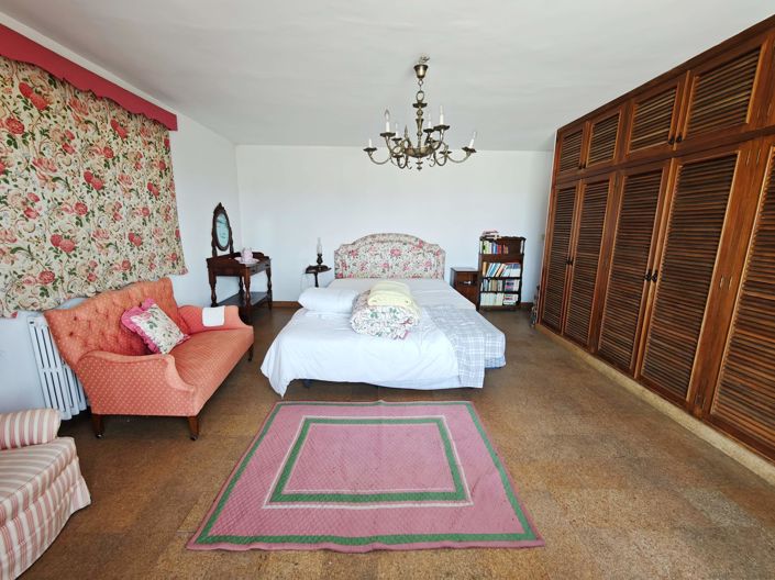 Image No.45-8 Bed Villa for sale