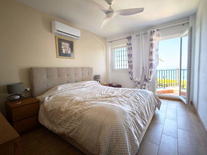 Image No.10-4 Bed Semi-Detached for sale