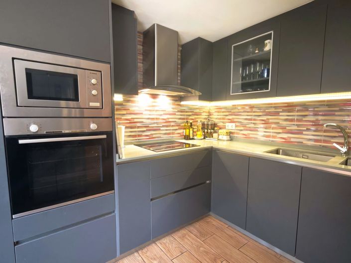 Image No.5-4 Bed Semi-Detached for sale