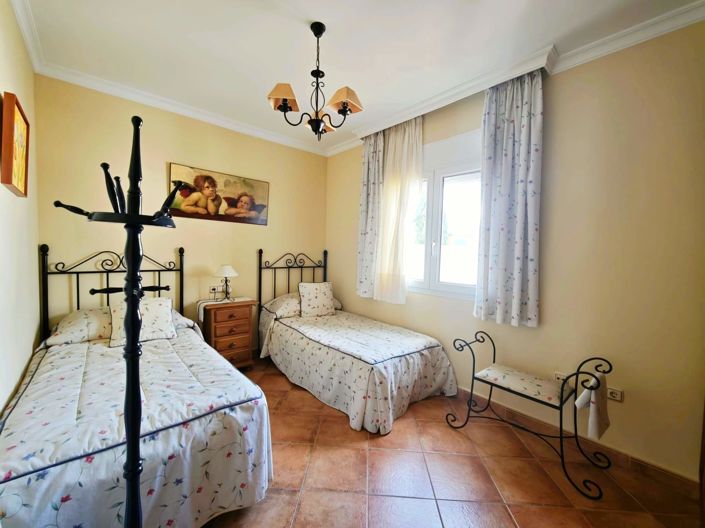 Image No.18-7 Bed Villa for sale