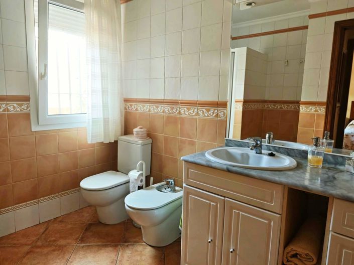 Image No.22-7 Bed Villa for sale