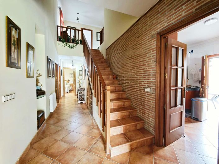 Image No.6-7 Bed Villa for sale