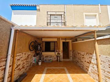 1 - Los Barrios, Townhouse