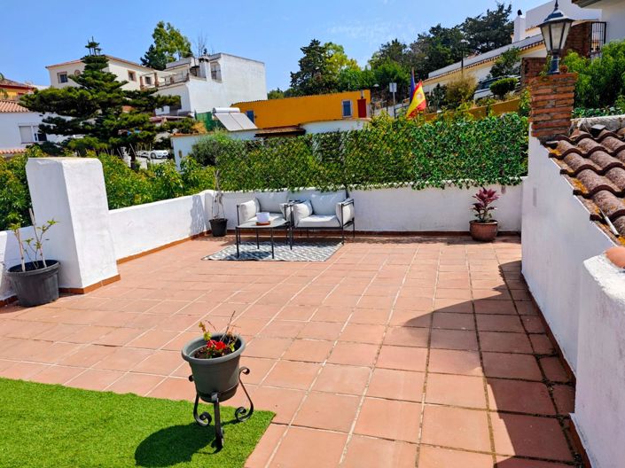 Image No.29-3 Bed Village House for sale