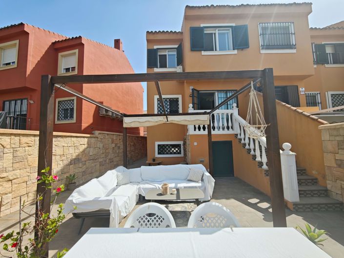 Image No.35-3 Bed Townhouse for sale