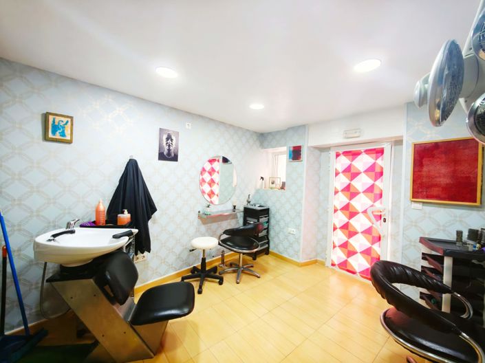Image No.2-Commercial à vendre à Algeciras