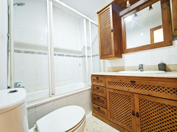 Image No.22-2 Bed Townhouse for sale