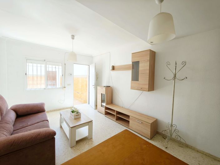 Image No.6-2 Bed Townhouse for sale
