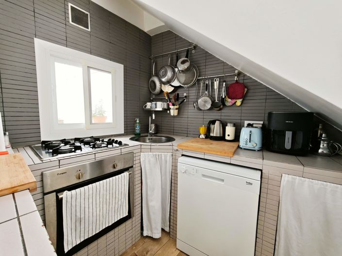 Image No.12-2 Bed House for sale