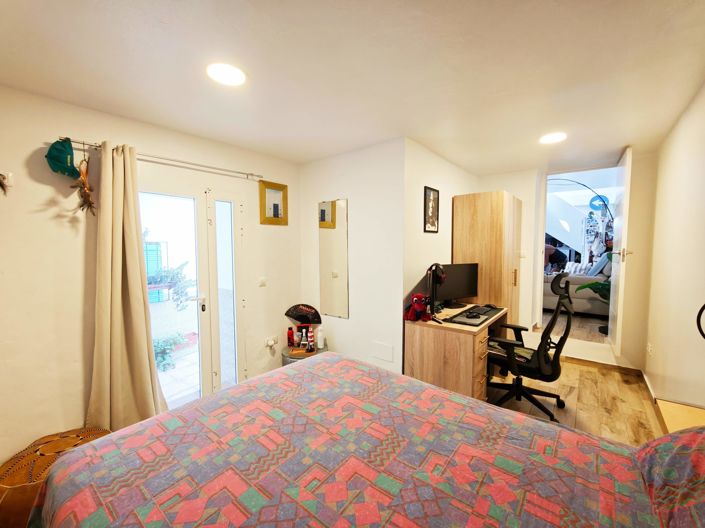 Image No.27-2 Bed House for sale