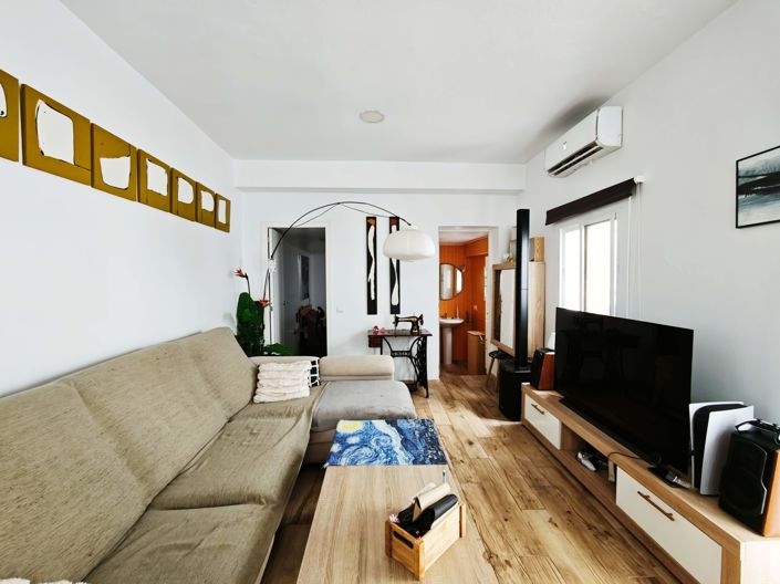 Image No.7-2 Bed House for sale