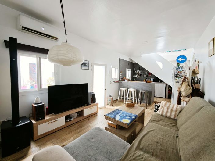 Image No.8-2 Bed House for sale