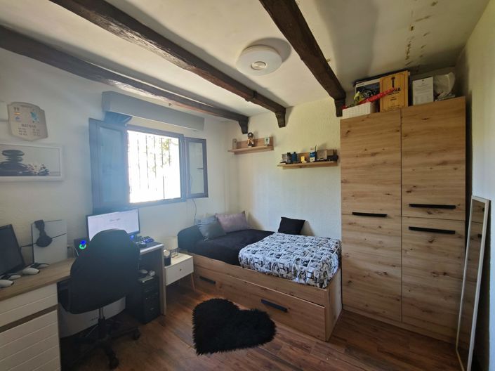 Image No.11-3 Bed Townhouse for sale