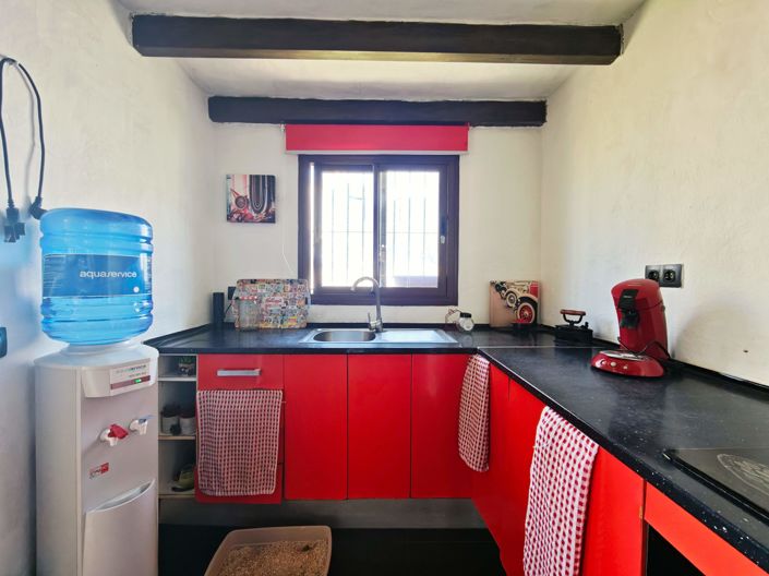 Image No.14-3 Bed Townhouse for sale