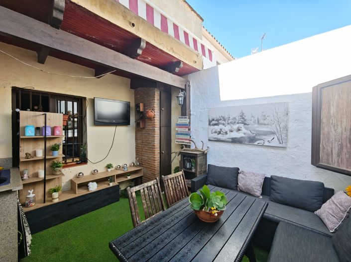Image No.18-3 Bed Townhouse for sale