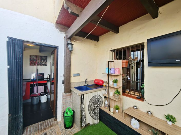 Image No.19-3 Bed Townhouse for sale