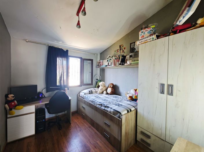 Image No.28-3 Bed Townhouse for sale