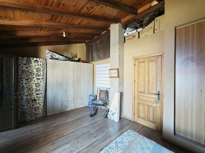 Image No.30-3 Bed Townhouse for sale