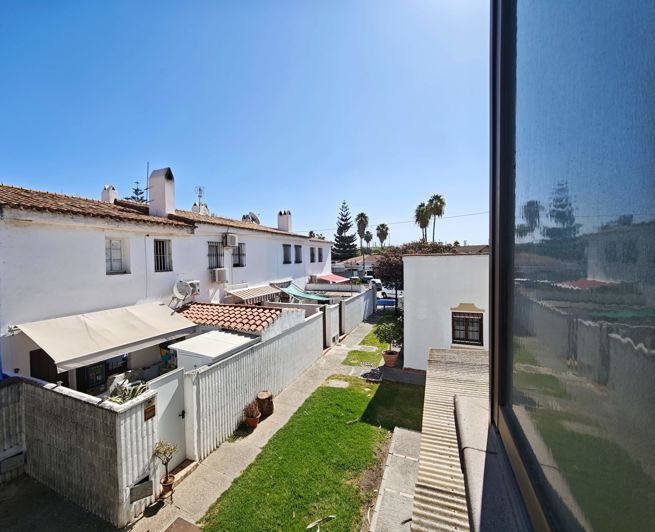 Image No.40-3 Bed Townhouse for sale