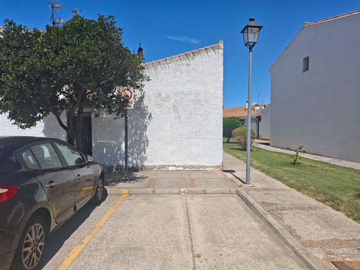 Image No.41-3 Bed Townhouse for sale