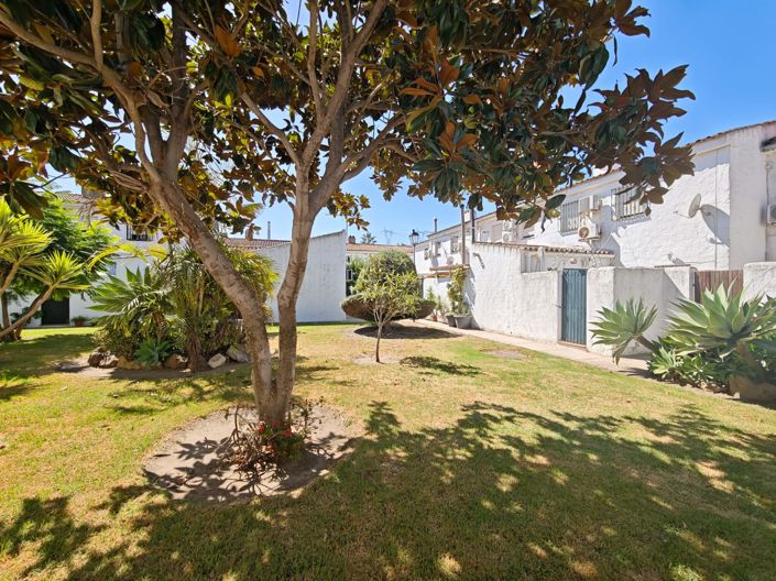Image No.42-3 Bed Townhouse for sale