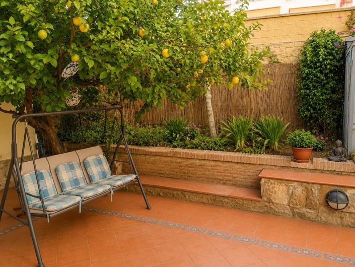 Image No.3-4 Bed House for sale