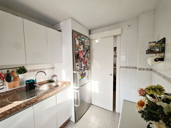Image No.16-3 Bed Flat for sale