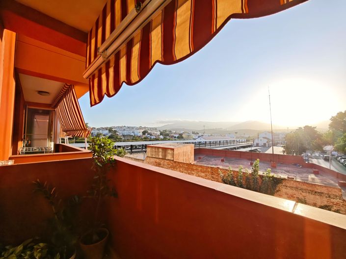 Image No.31-3 Bed Flat for sale