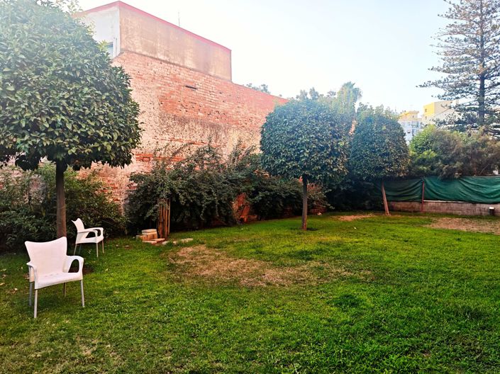 Image No.35-3 Bed Flat for sale