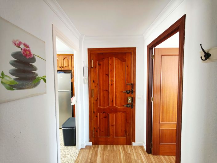 Image No.23-3 Bed Flat for sale