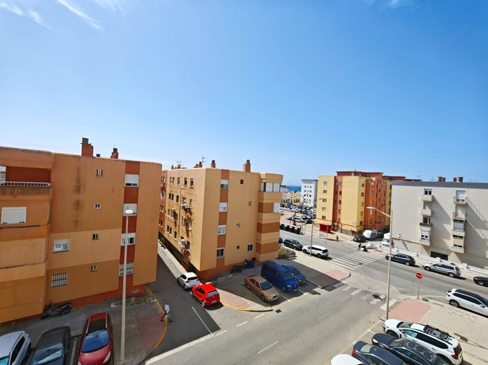 Image No.7-3 Bed Flat for sale