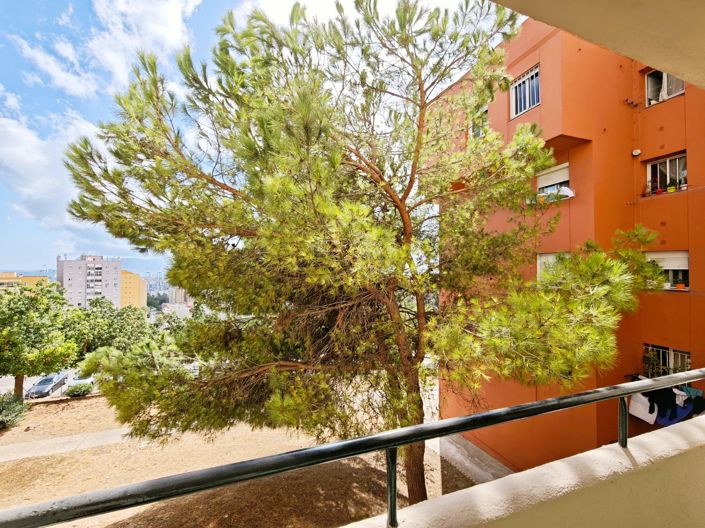 Image No.11-3 Bed Property for sale