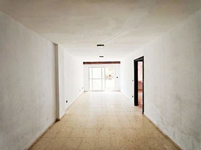 Image No.7-3 Bed Property for sale