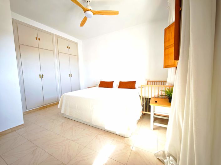Image No.18-3 Bed House for sale