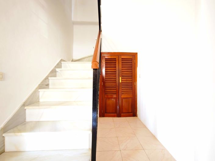 Image No.37-3 Bed House for sale