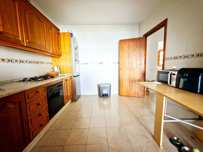 Image No.40-3 Bed House for sale