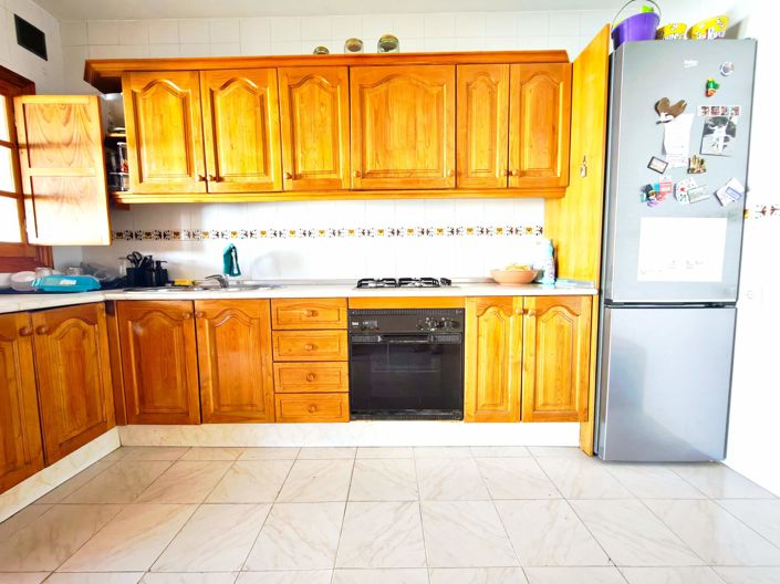 Image No.41-3 Bed House for sale