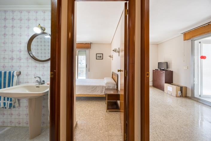 Image No.17-4 Bed Penthouse for sale